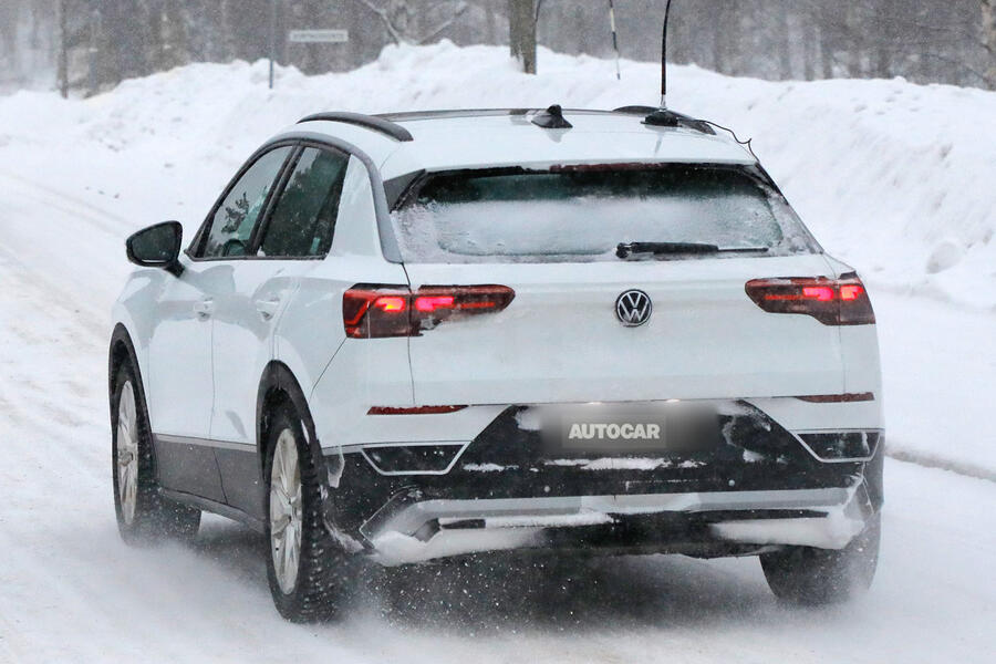 2026 volkswagen t roc rear