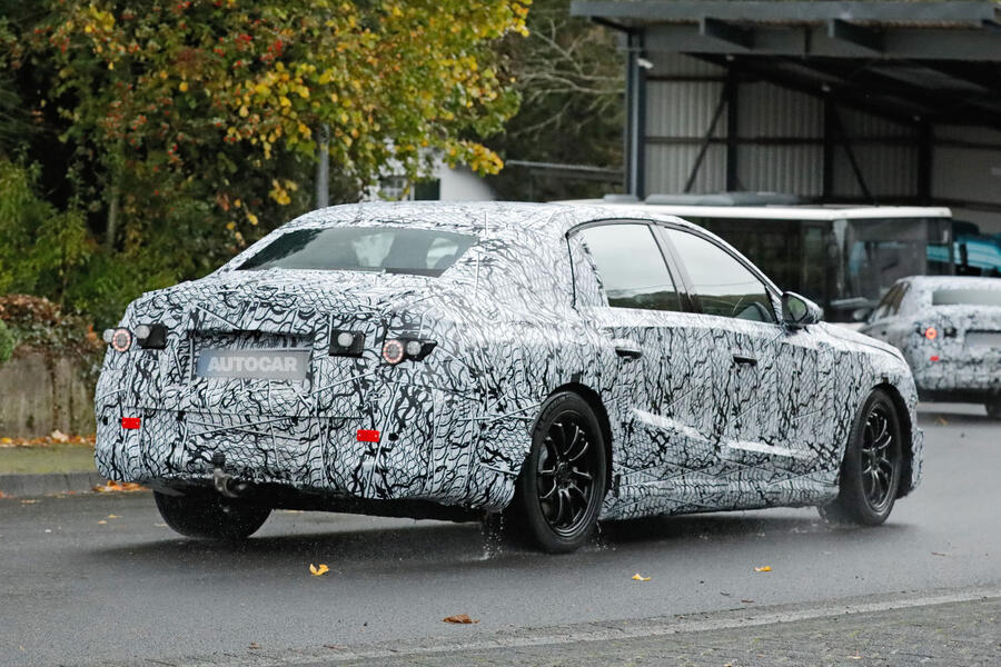 Mercedes E-Class 2027 camo