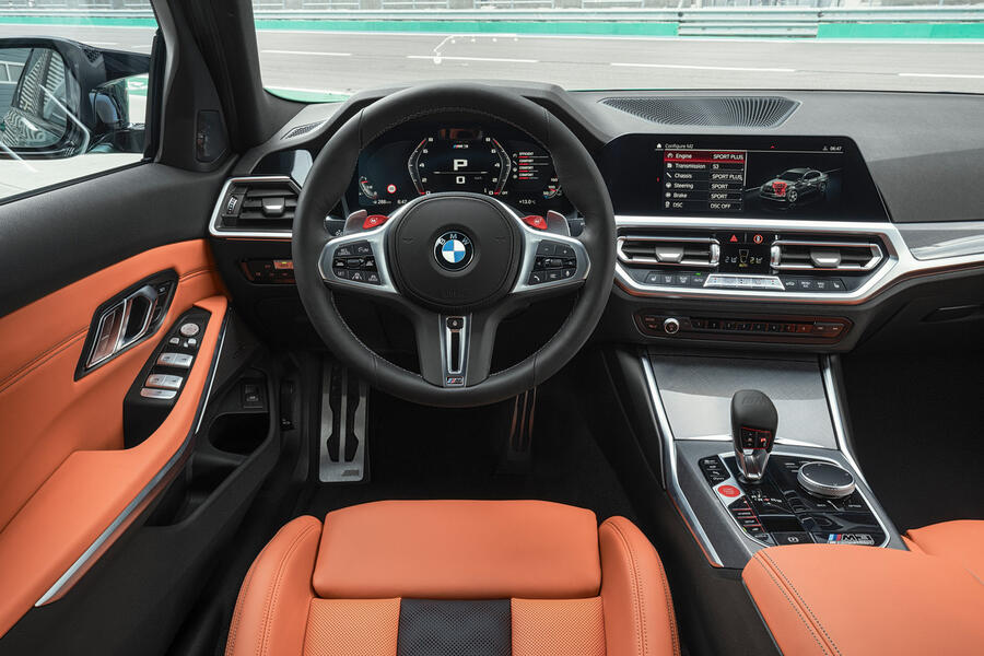 aria-label="23 bmw m3 interior 0"