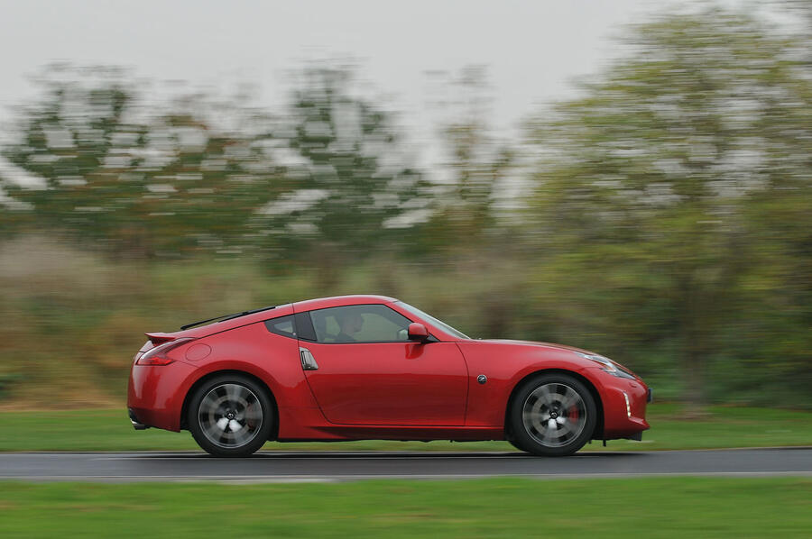 23 370z 2018 b