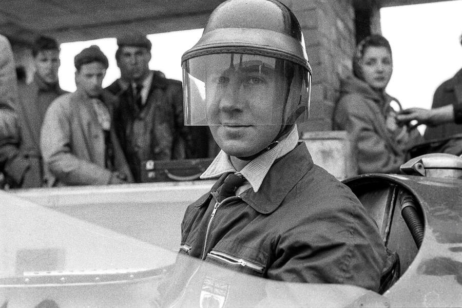 26 Desmond titterington