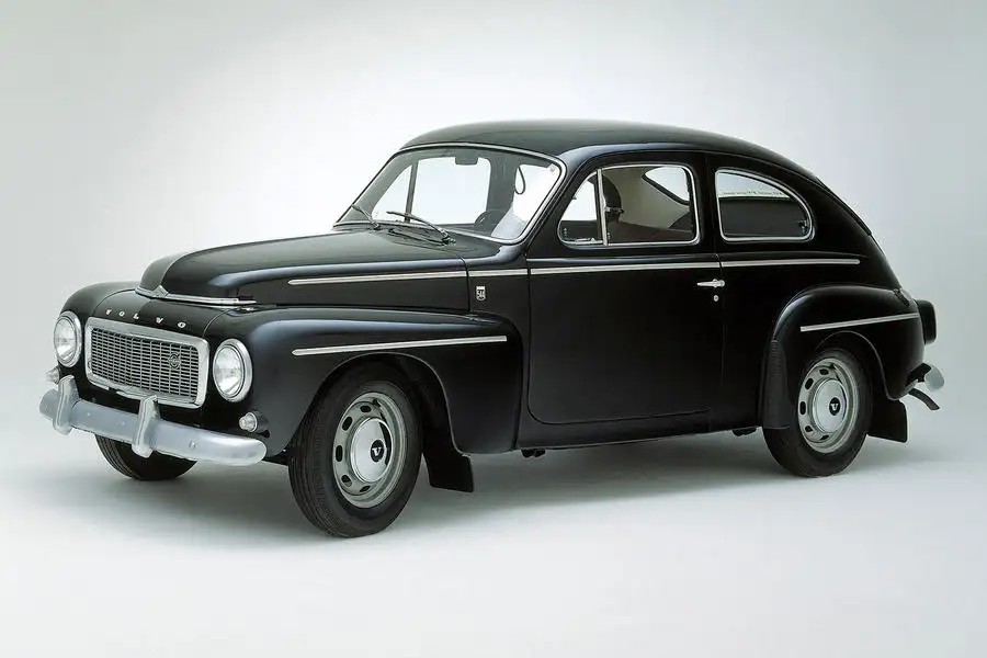 26 Volvo pv544