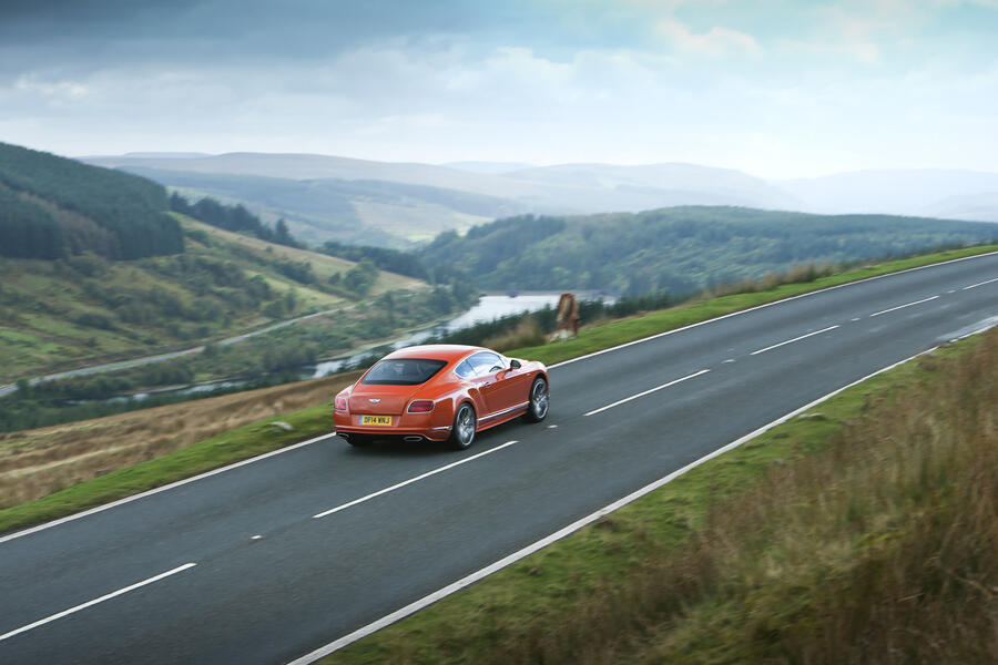 28 Bentley gt hero rear