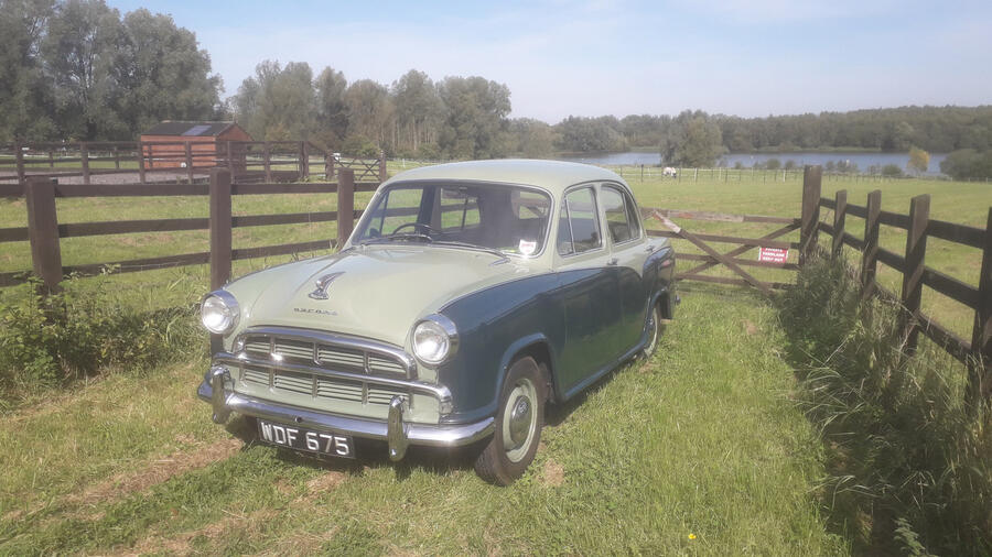 2 1959 Morris oxford 609112977d281