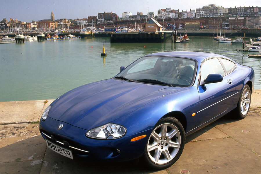 2 Jaguar xk8