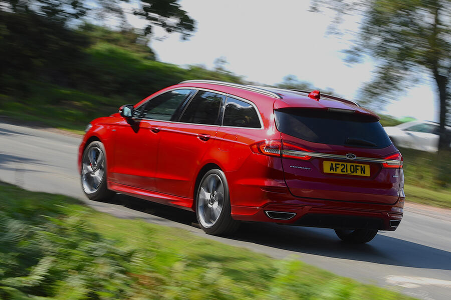 Ford Mondeo Hybrid estate (2019) review: must try harder