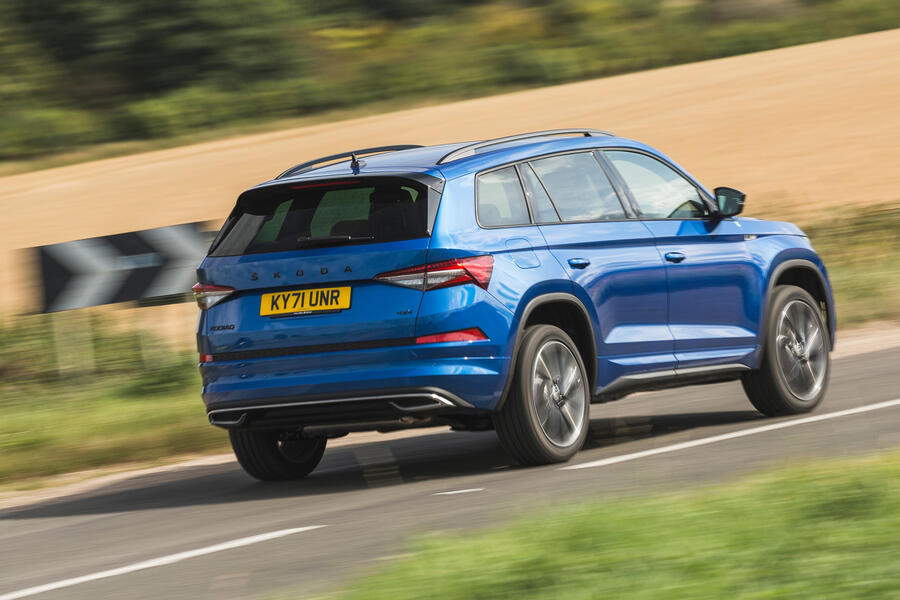 3 Skoda kodiaq sportline 2021 uk fd hero rear