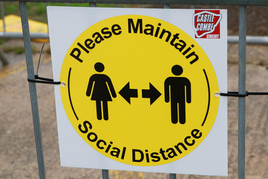 3 Social distancing signs
