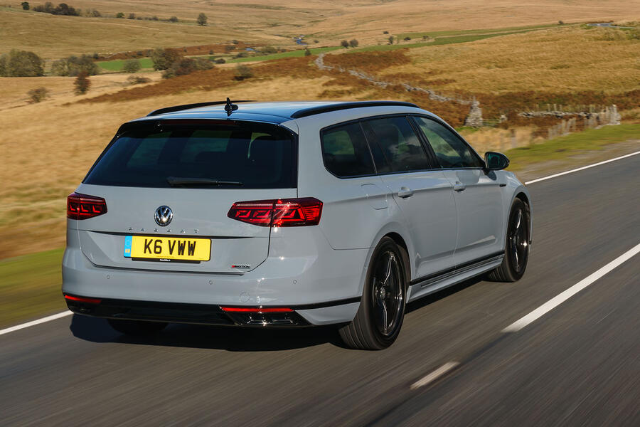 Volkswagen Passat 2 0 Tsi R Line Edition Estate 2019 Uk Review Autocar