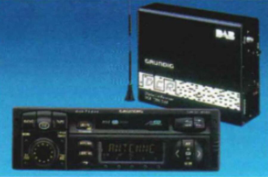 4 Dab radio autocar 1996
