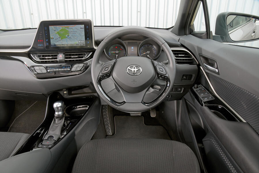 https://www.autocar.co.uk/sites/autocar.co.uk/files/styles/body-image/public/4-toyota-c-hr-nearly-new-guide-2021-cabin.jpg?itok=ihQ_UWnI