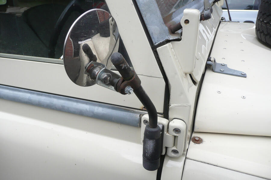 5 Land rover series 3 mirror