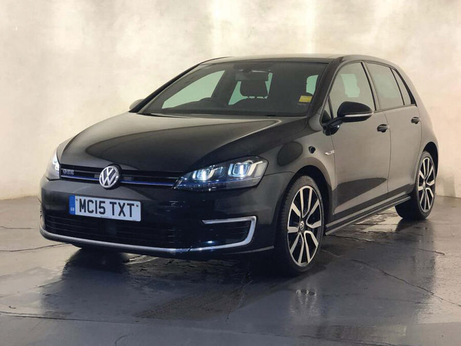 5 Volkswagen golf gte static front