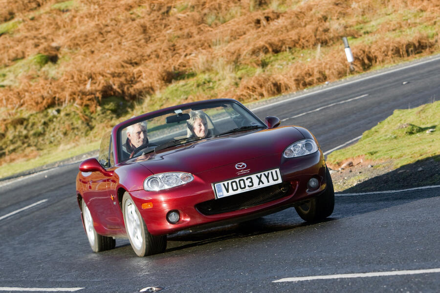 5 Mazda mx5 2003 tracking front