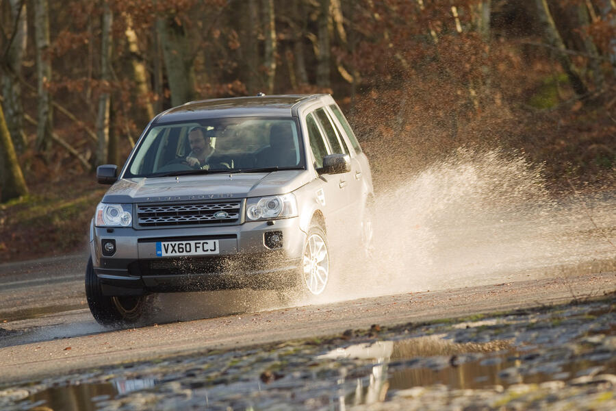 6 Land rover freelander hero front