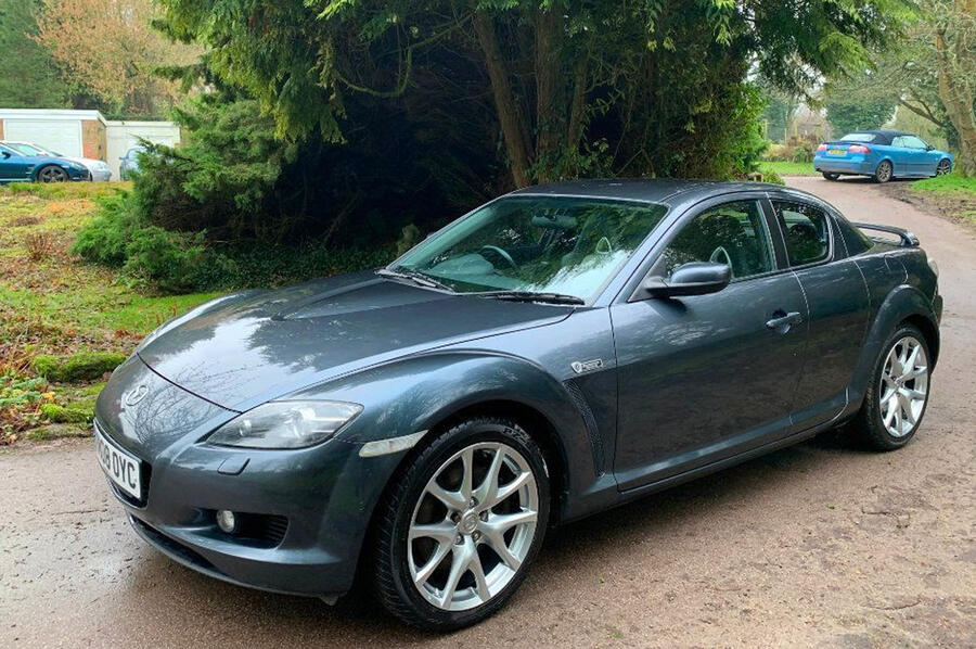 6 Mazda rx 8 stationary side