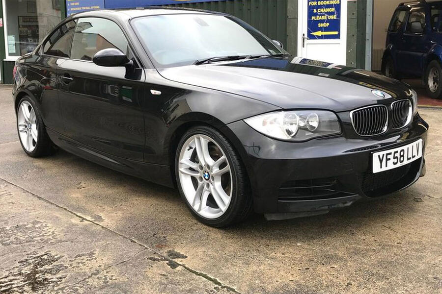 7 Bmw 135i coupe 2008 static front