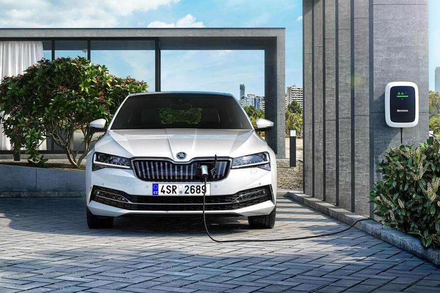 Autocar 的宣言，为什么政府必须重新考虑 2035 年燃烧禁令