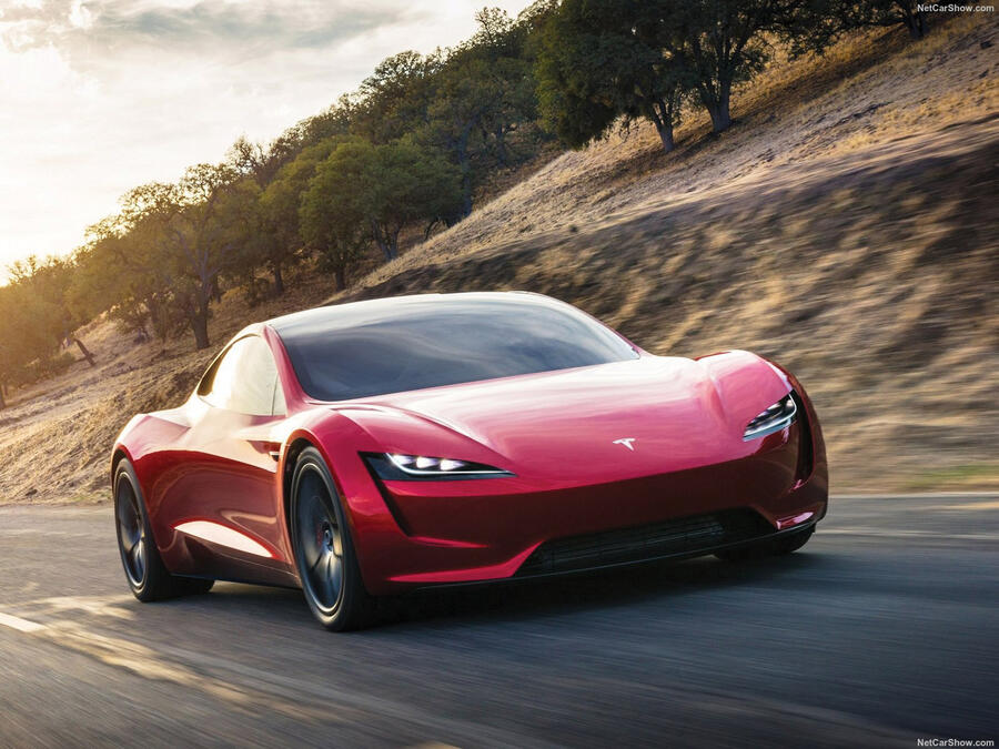 特斯拉计划推出2万英镑、250英里续航里程的电动掀背车，挑战大众ID 3。