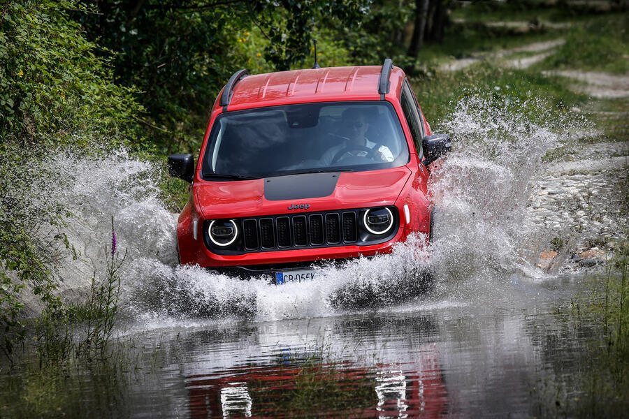 8 Jeep renegade th 4xe 65
