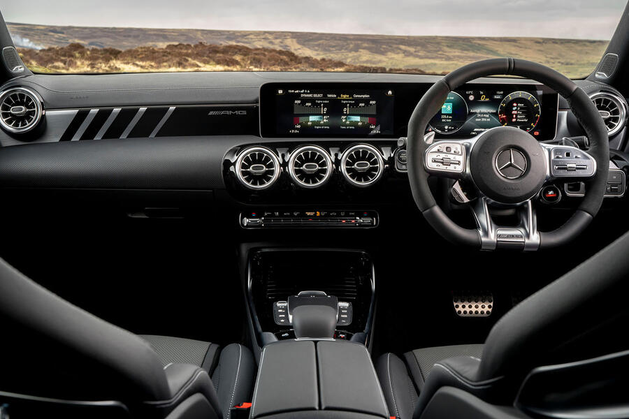 8-mercedes-amg-cla-45-s-shooting-brake-2