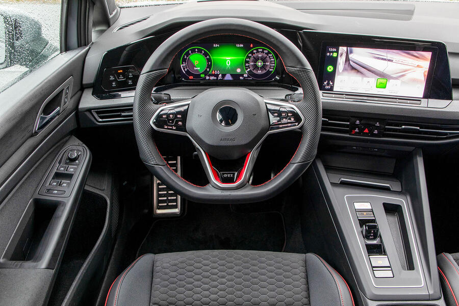 8-volkswagen-golf-gti-clubsport-2020-first-drive-review-dashboard.jpg?itok=xpo66wak