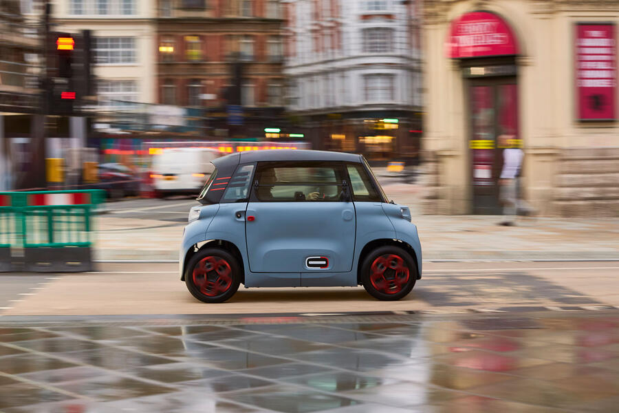 2020年的2CV，驾驶Citroen Ami EV在英国道路上