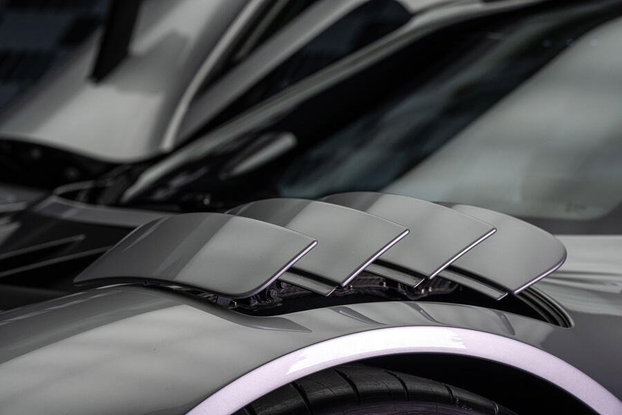 84 Mercedes amg one fender vents