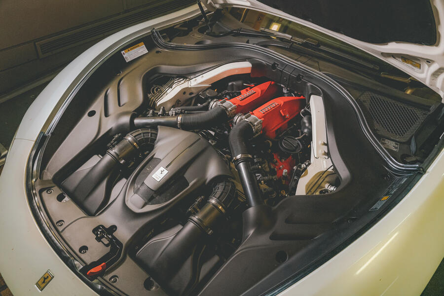 86 Ferrari roma engine