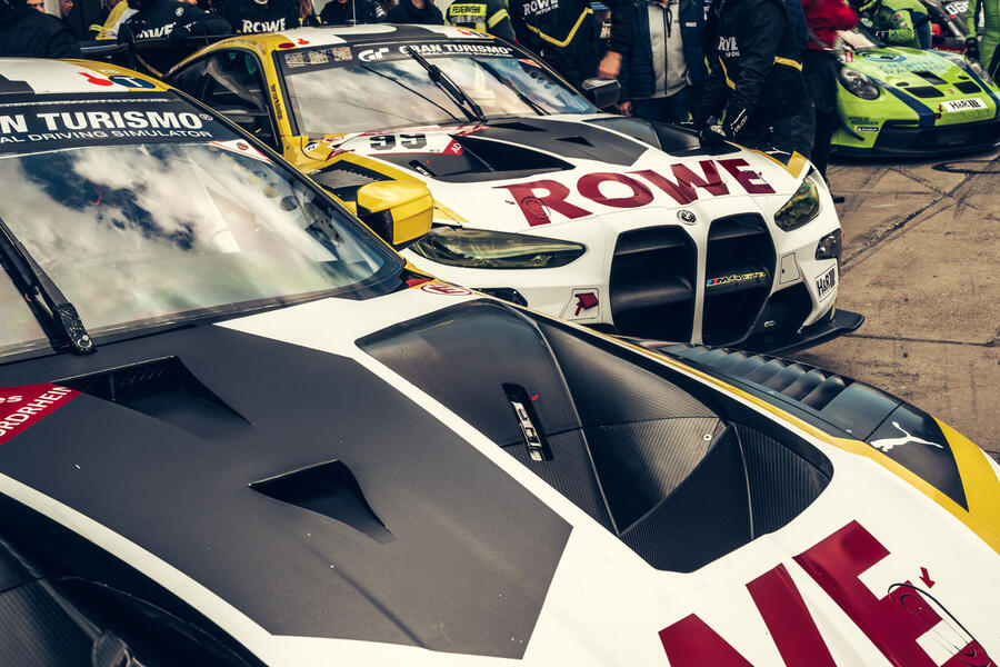 87 Bmw m4 gt3 nurburgring close