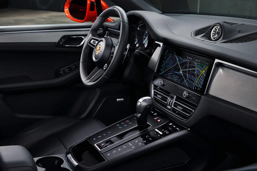 aria-label="89 porsche macan 2021 official images centre console"