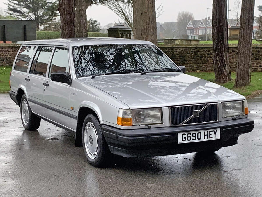 8_volvo_740_gle.jpg?itok=cXG2EaAT