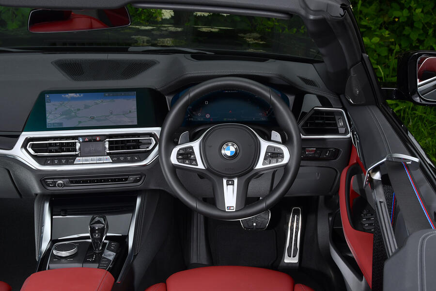 9 Bmw 4 series m440i convertible 2021 uk fd dashboard