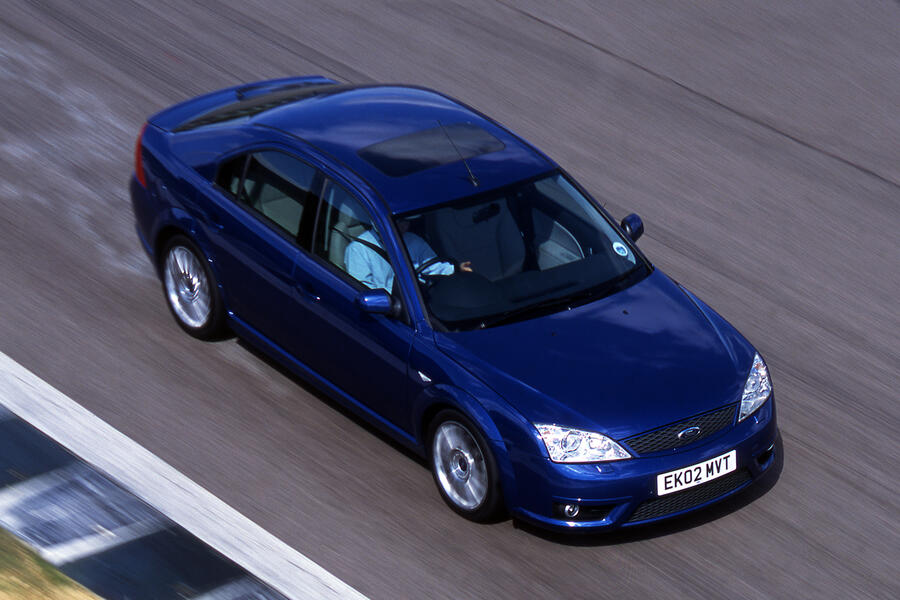 9 Ford mondeo