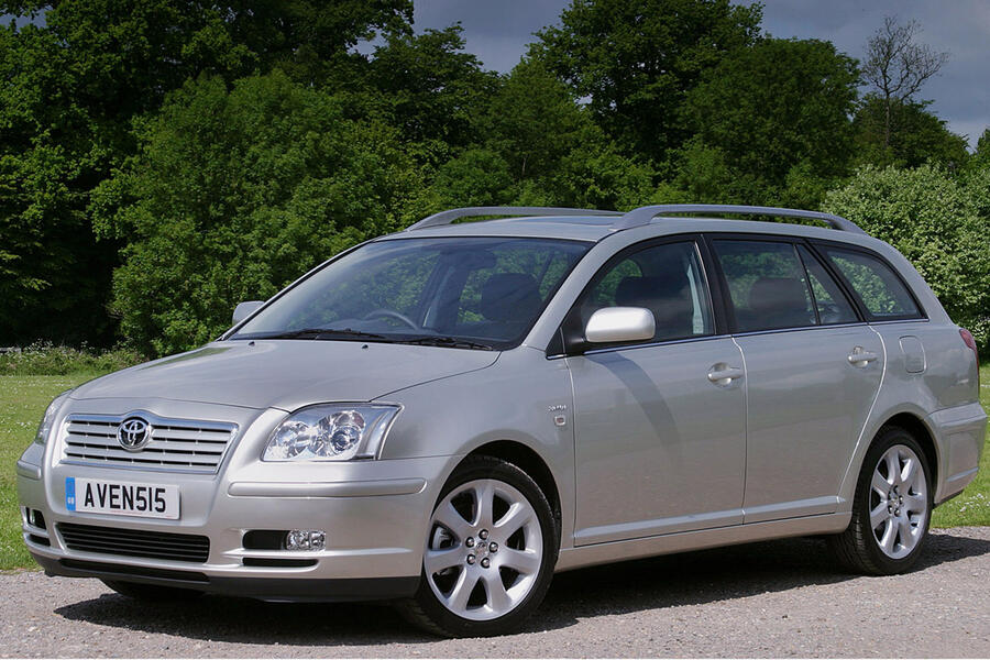 9 Toyota avensis front