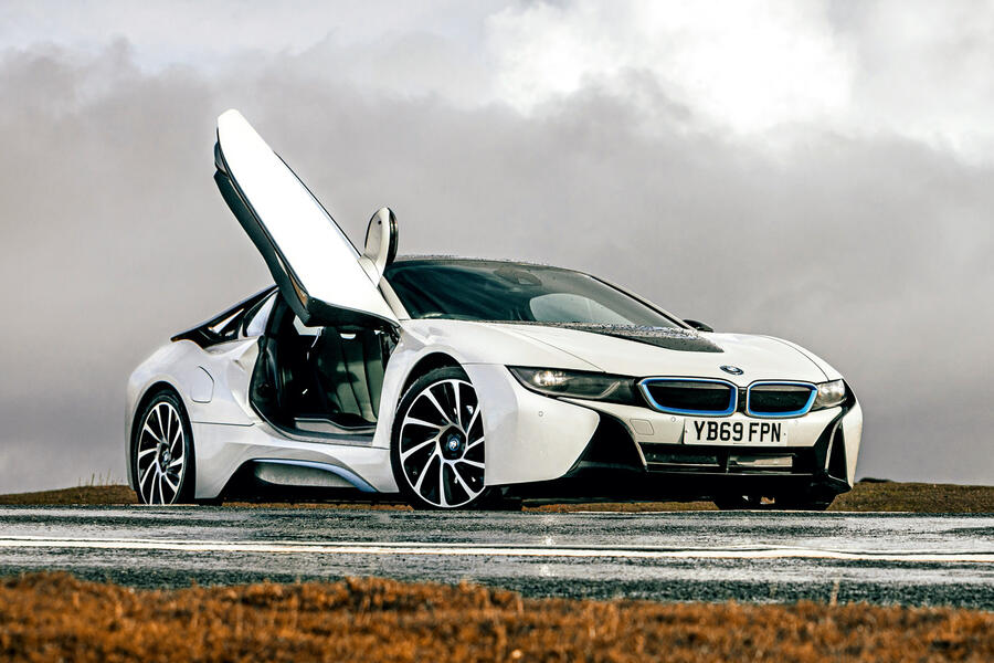 90 Bmw i8 front door open