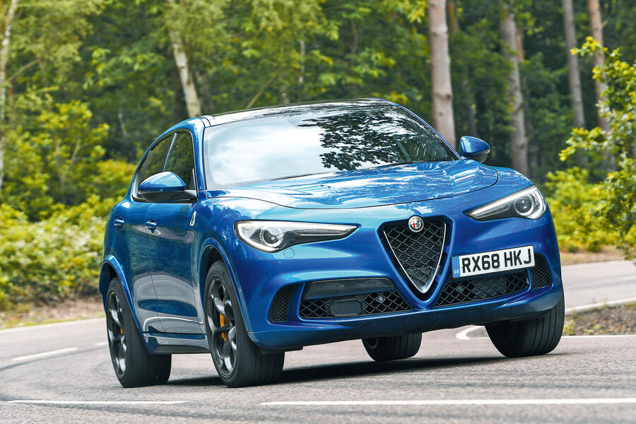 92 Alfa romeo stelvio