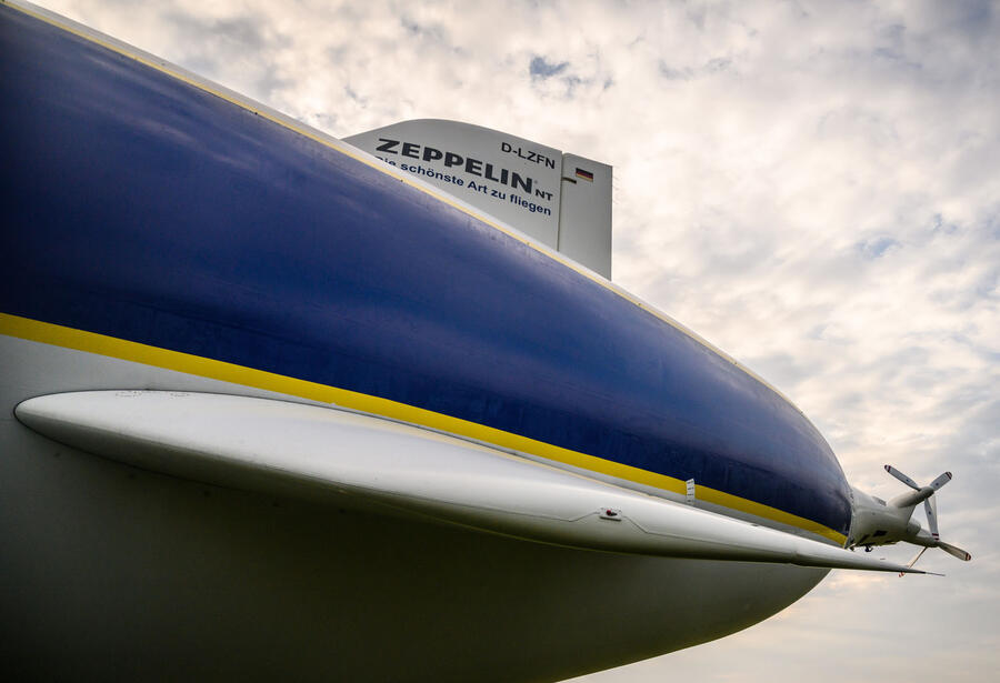 Zeppelin 气球，巨大、独特、适合观光和科学研究的飞行器械