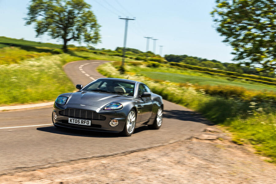 93 Aston martin v12 vanquish