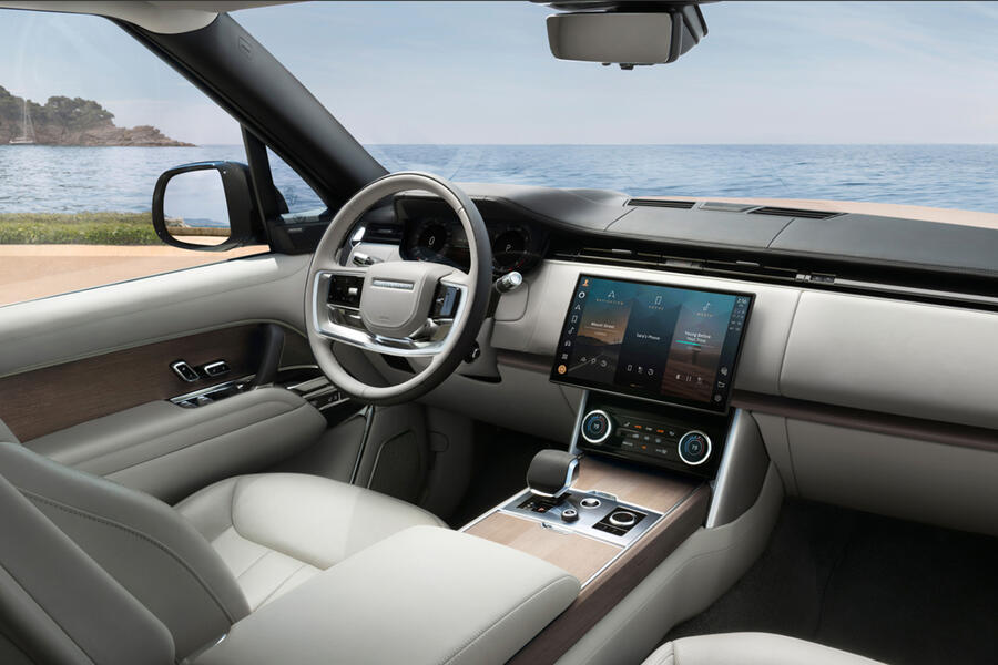 2022款新Range Rover 首次亮相加州车展