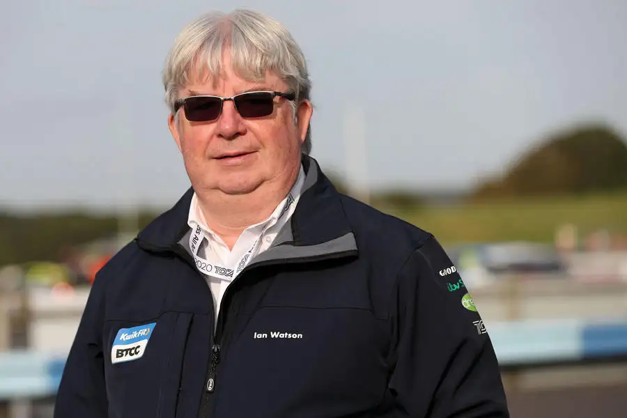 95 Btcc officials meeting ian watson jakob ebrey photography