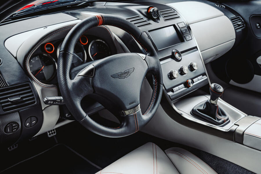 aria-label="95 callum aston martin vanquish 25 fd steering wheel"