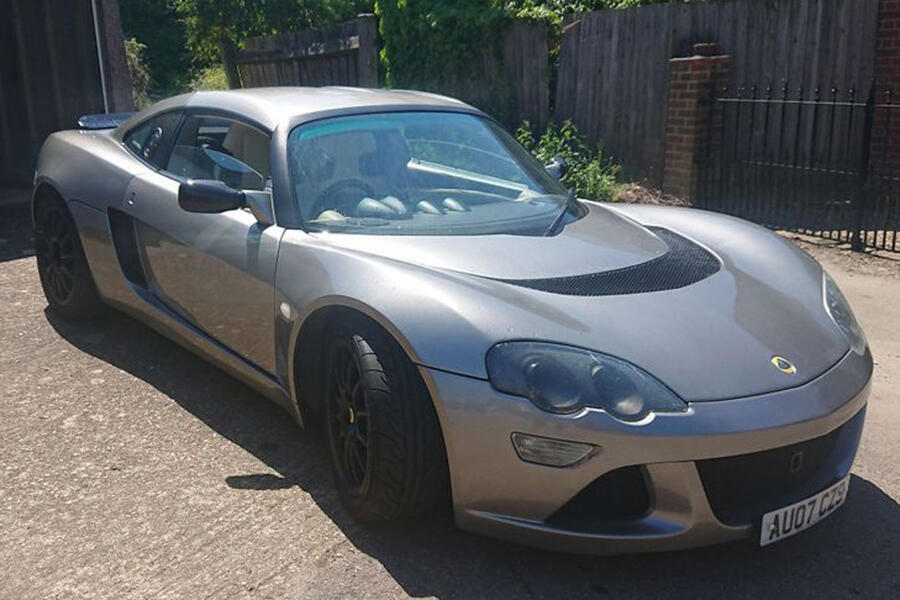 95 Lotus europa 1