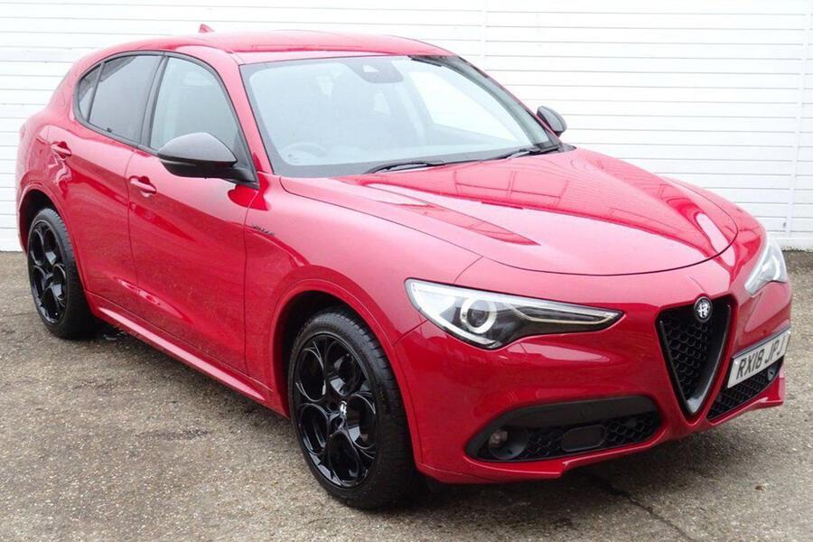 96 Alfa romeo stelvio