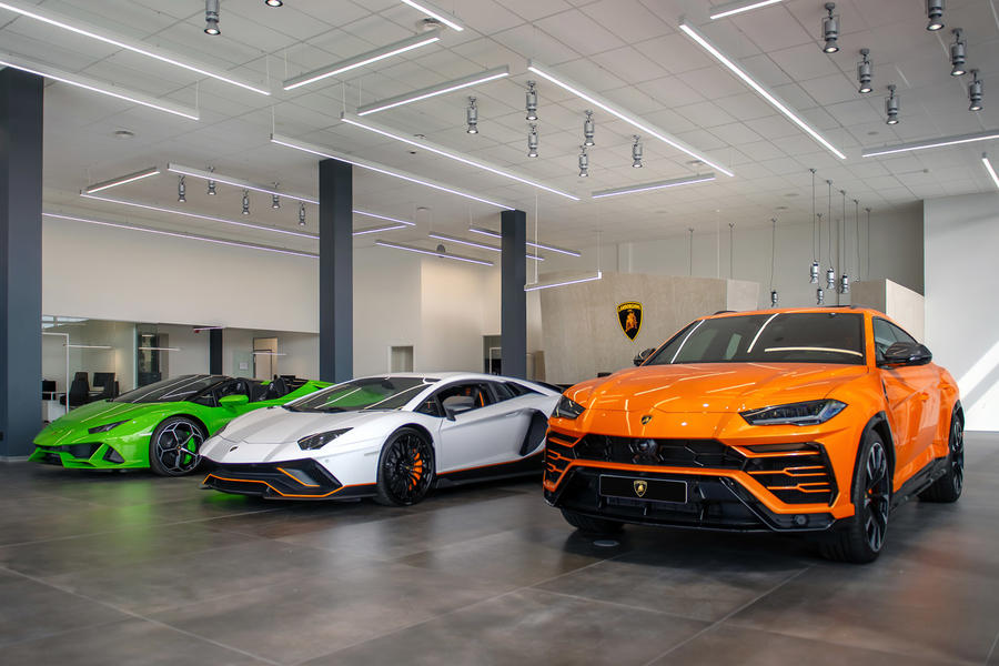 96 Lamborghini lineup front