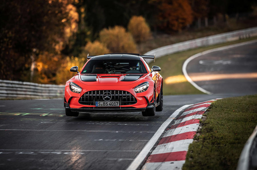 96 Mercedes amg gt black series nurburgring record jump 0