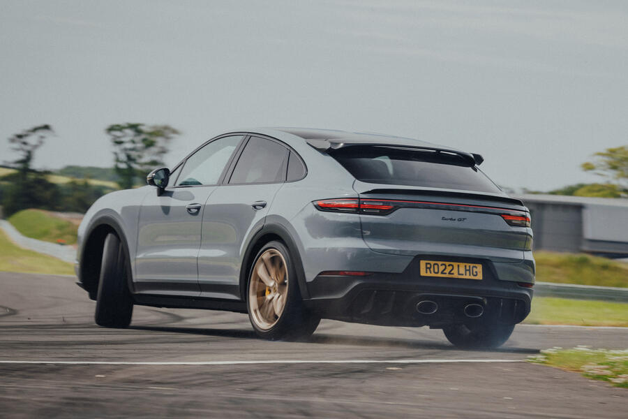 96 Porsche cayenne turbo gt dovenby hall circuit m sport rear drifting