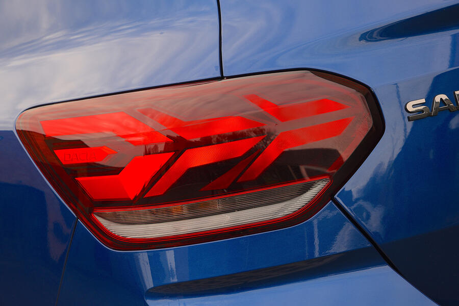 96 Readers q brake light