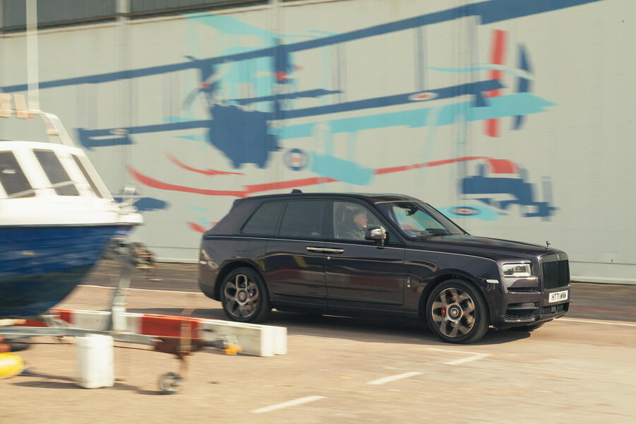 96 Rolls royce cullinan black badge side