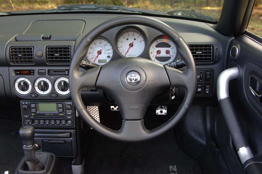 96 Toyota mr2 interior